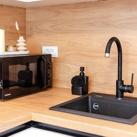 Sunset - Aproape De Plaja, Nou, Modern كونستانتا